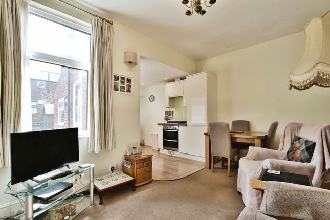 13, Pollen Road, Altrincham photo 3