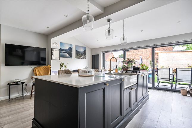 50  Kerrs Way, Swindon photo 4