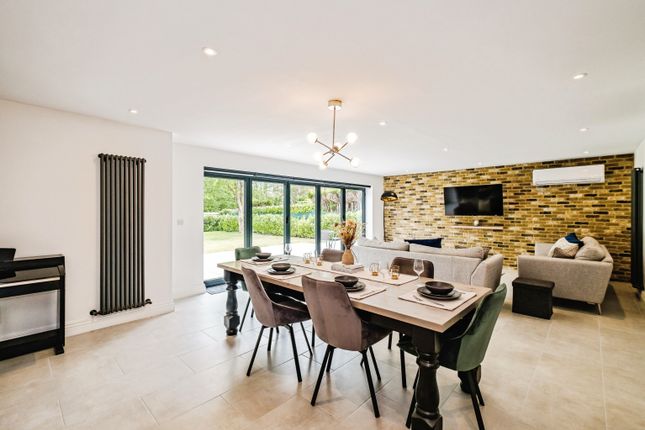 York Lodge, Silver Wood, Pulborough photo 3