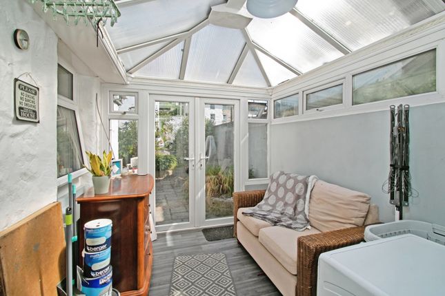 6, Copper Terrace, Cornwall photo 4