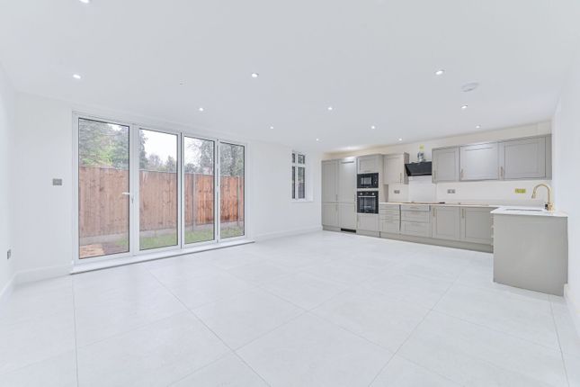 Kingswood Way, Sanderstead photo 2