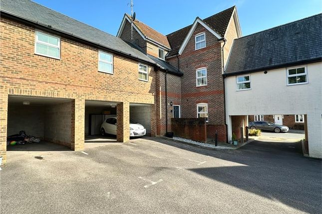 Flat for sale in Codmore Hill, Codmore Hill, Pulborough, West Sussex