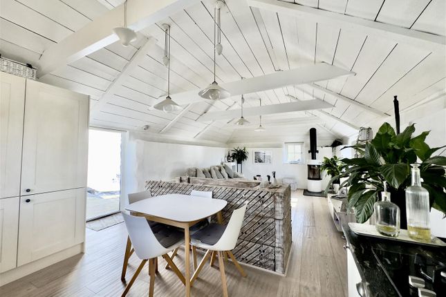Cottage Living Space.Jpeg