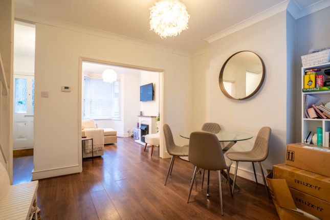 35, Coombe Road, Gravesend photo 3
