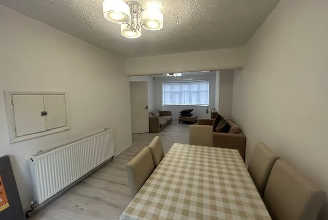 Avebury Avenue, Leicester photo 5