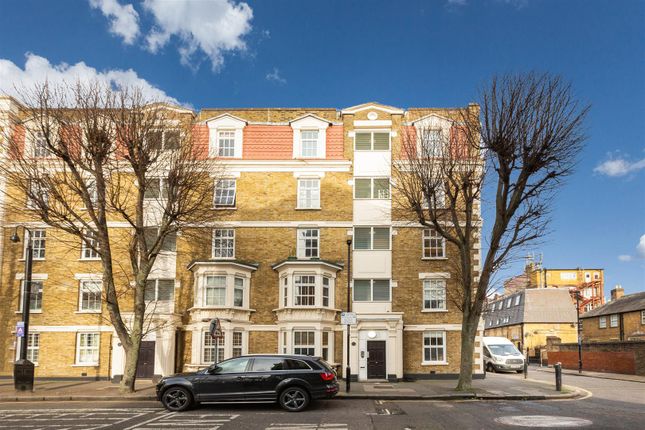 Thumbnail Flat to rent in Ainsley Street, London