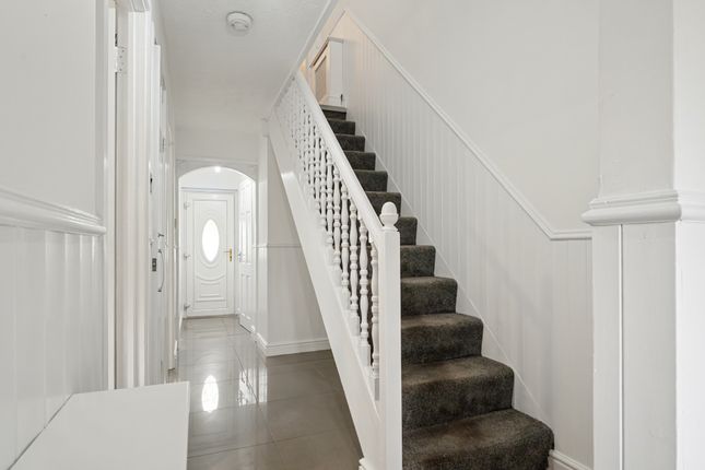 16 Garvald Court, Glasgow photo 2