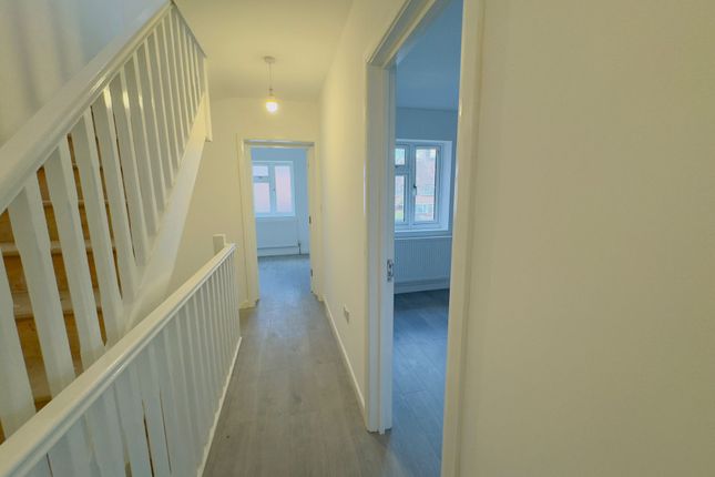 96, Keir Hardie Way, Barking photo 4