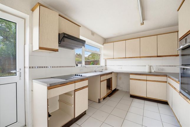 260, North Hyde Lane, Southall photo 4