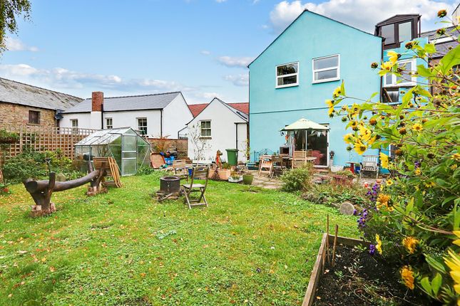 Terraced house for sale in Hart Lane, Ruardean, Gloucestershire.