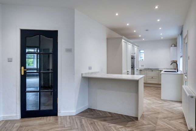 1, Whinhill Avenue, Largs, KA30 photo 2