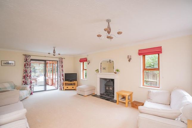 Detached house for sale in The Crescent, Upper Welland, Malvern