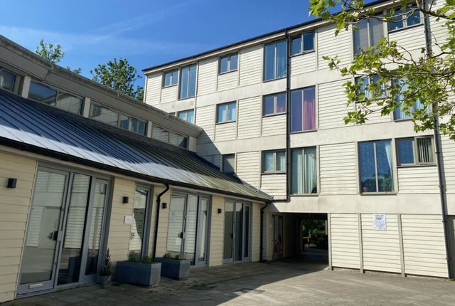 Flat to rent in The Rope Walk, Canterbury