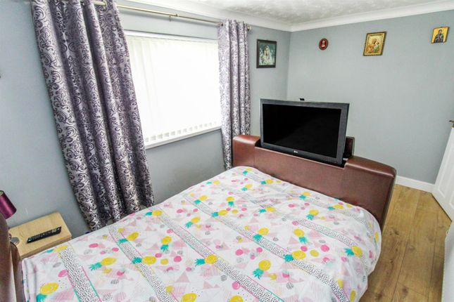 End terrace house for sale in Markham Walk, Corby