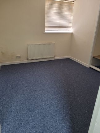 Flat to rent in Stoughton Road, Leicester