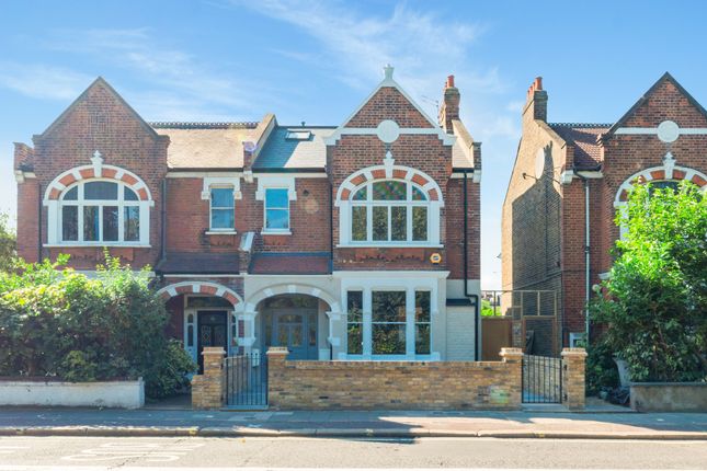 Fulham Palace Road, Fulham SW6, 3 bedroom duplex for sale - 64038905