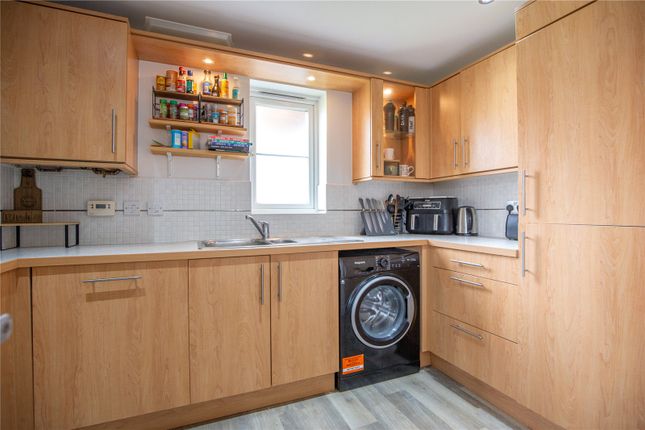 Flat 3, 30, Amis Walk, Bristol photo 4