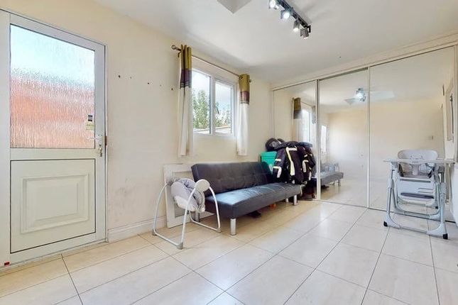 3, Kings Road, Harrow photo 4