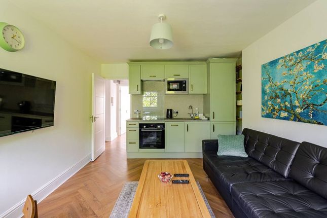 39E Cambridge Gardens, London photo 2