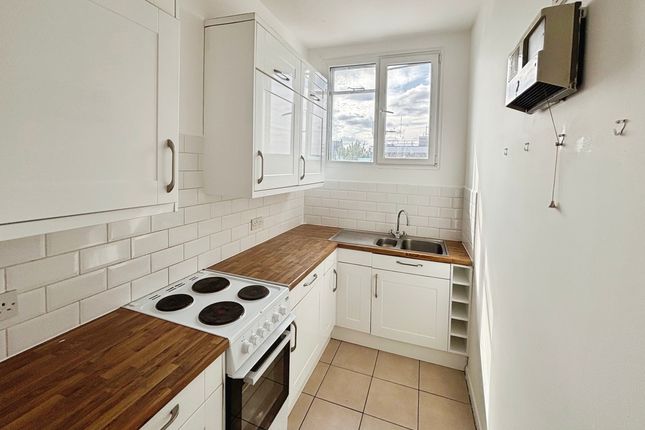 Flat 6, 45, Green Street, Gillingham photo 2
