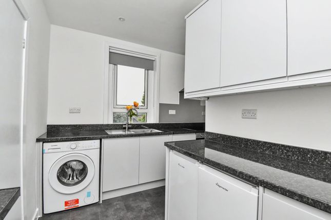 20 Barlandfauld Street, Glasgow photo 3