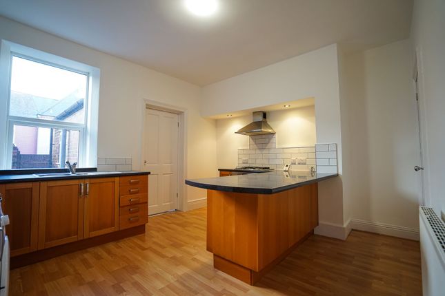 End terrace house to rent in George Street, Willington Quay, Wallsend
