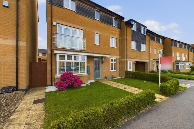 Town house for sale in Manor Drive, Peterborough