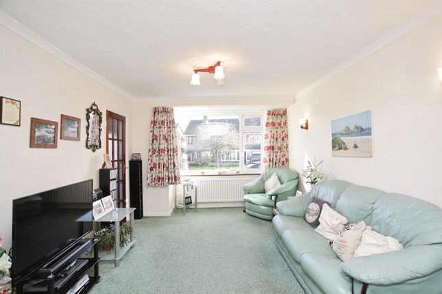 11, Coltbeck Avenue, Leicester photo 3
