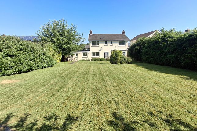 4 Parklands, Bridgend photo 2