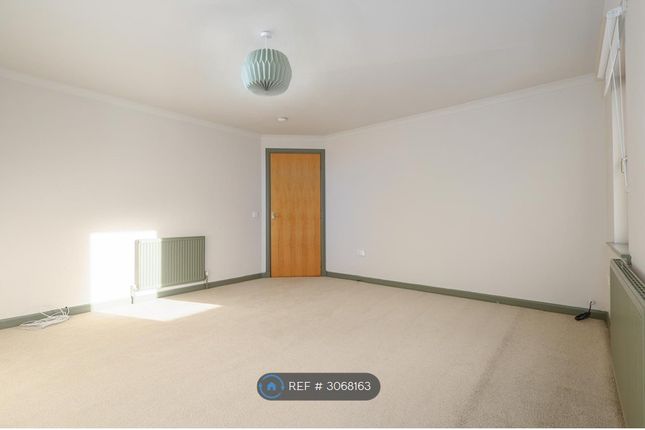 Springvale Court, Saltcoats photo 4
