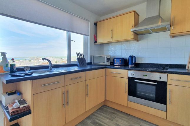 Flat 3, 10, Bay View Terrace, Cornwall photo 4