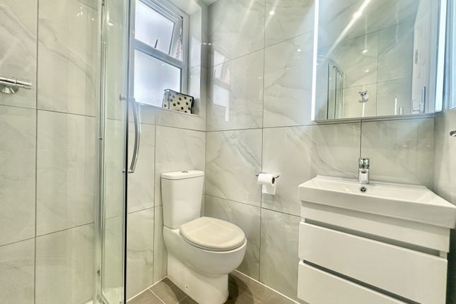 Room 2, 18,, Beaconsfield Road, London photo 5