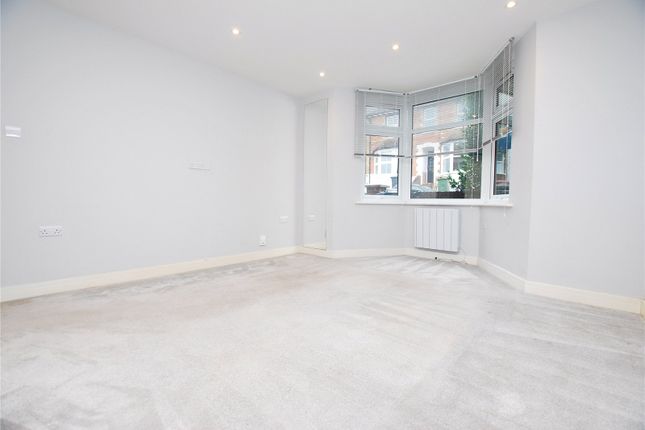 Denzil Road, Guildford photo 3