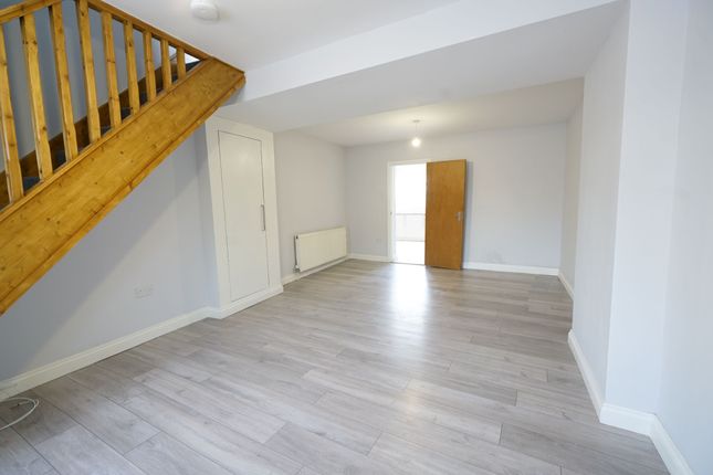 44 Gipsy Lane, Grays photo 5