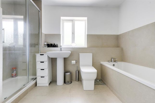 54 Thales Drive, Nottingham photo 4