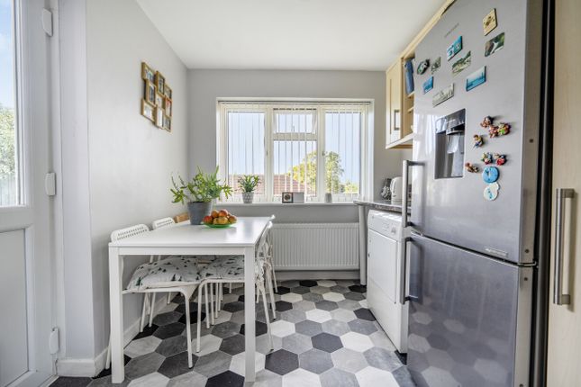 15, Heathcote Road, Eastleigh photo 4