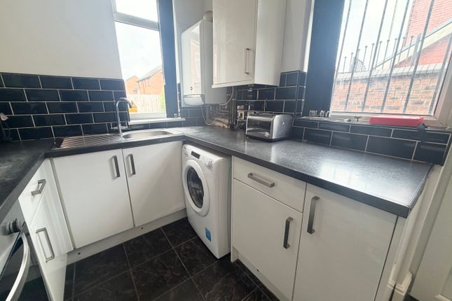 3 bed, 16, Suffolk Street, Salford photo 2