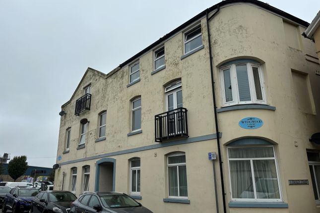 Thumbnail Flat to rent in Somerset Place, Teignmouth