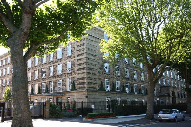 4 bed flat for sale in Bromyard Avenue, London