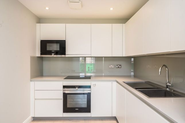 Flat 46, Horizon, 21, Plough Road, London photo 3