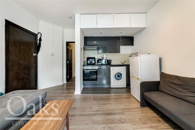 Flat 1, 20, St Marys Road, London photo 3