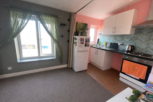 Flat 4, 48, Whalley Banks, Lancashire photo 2