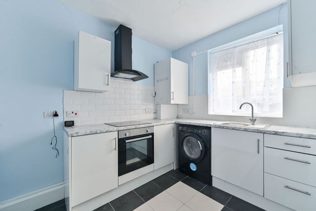 Hunter House, Nine Elms photo 4