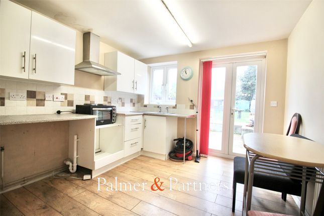 57, Mill Street, Clacton-on-Sea photo 2