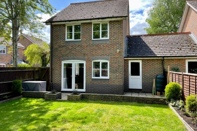 Link-detached house for sale in Kennet Way, Hungerford, Berkshire