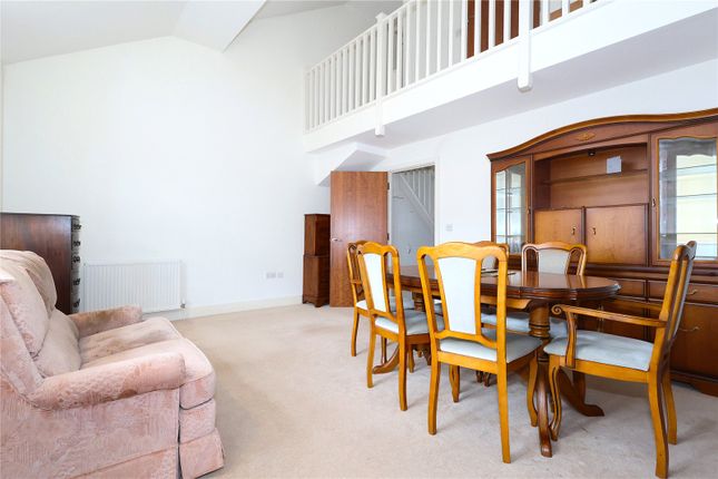 119A,, Vale Farm Road, Surrey photo 4