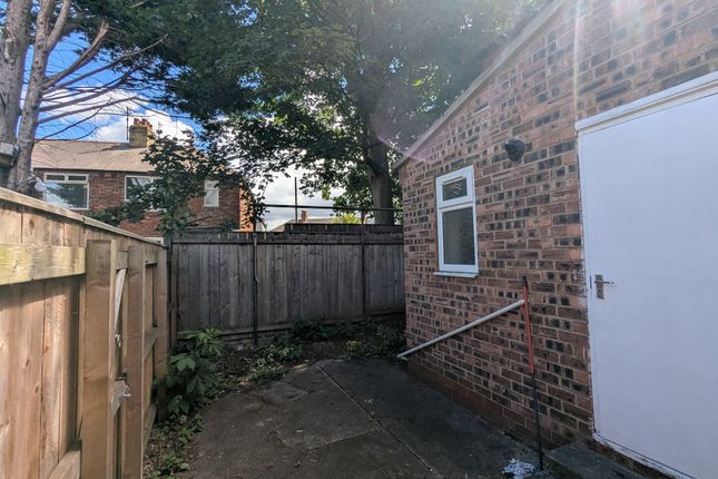 10 Springvale Terrace, Springvale Terrace, Middlesbrough, TS5, Middlesbrough photo 3
