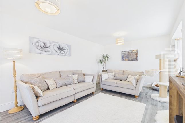 5, Cressida Way, Rugby photo 3