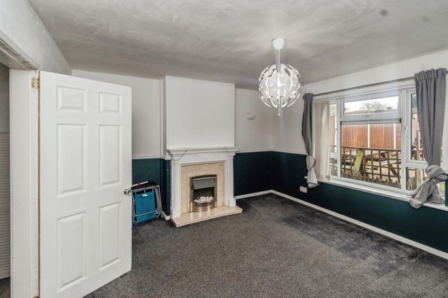 11, Hadley Way, West Midlands photo 3