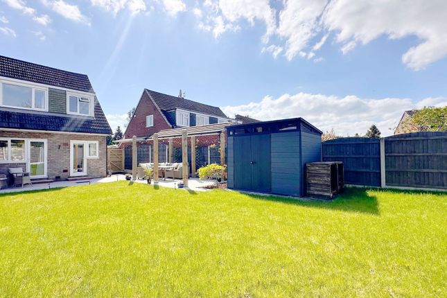 56 Chestnut Drive, Stockport photo 4